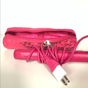 ghd Flat Iron/Hair Straightener in Pink